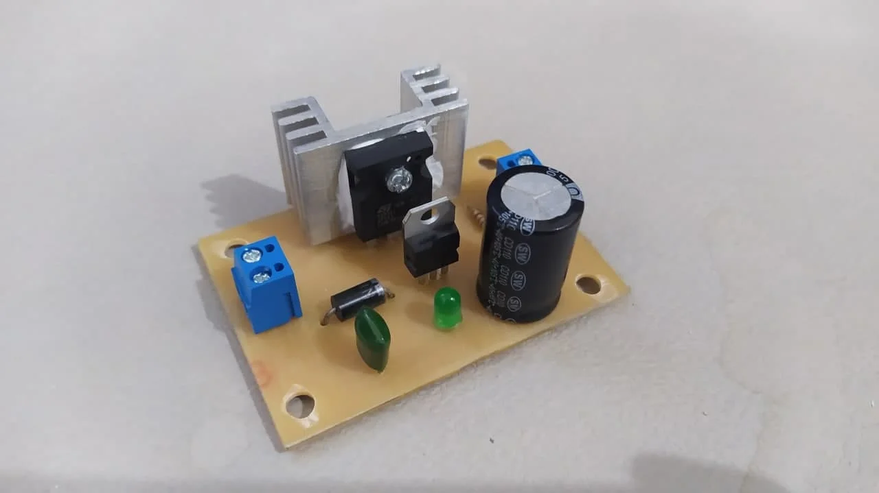 دانلود مدار مبدل 24 به 12 ولت به همراه PCB - تصویر 6